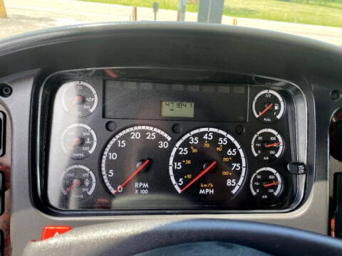 2015 Freightliner M2 112