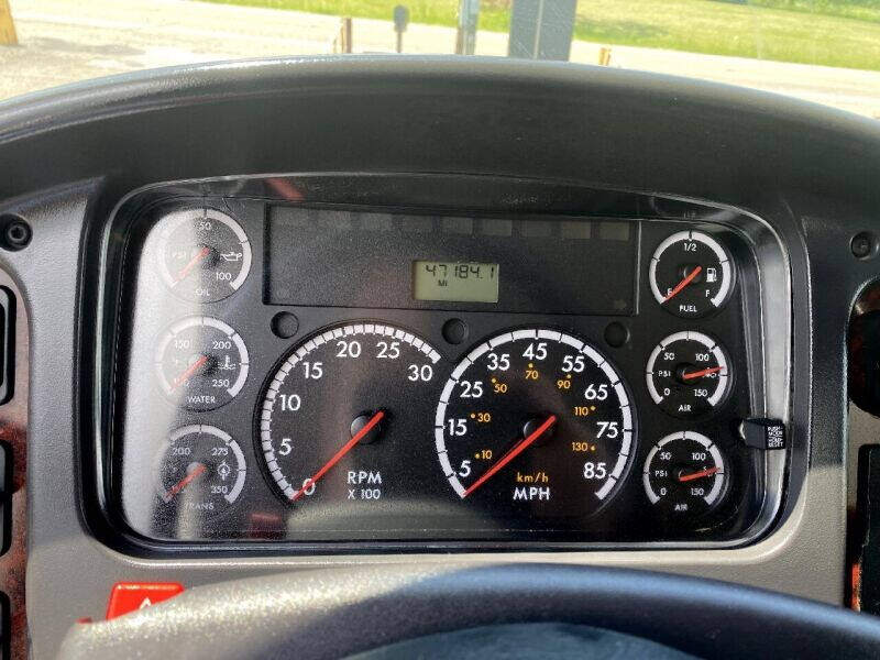 2015 Freightliner M2 112