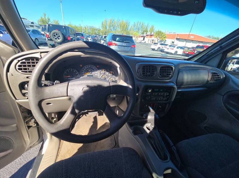 2004 Chevrolet TrailBlazer LS