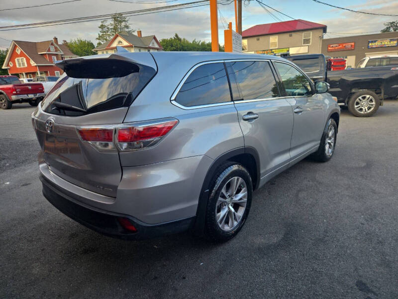 2014 Toyota Highlander LE