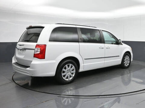 2014 Chrysler Town and Country Touring