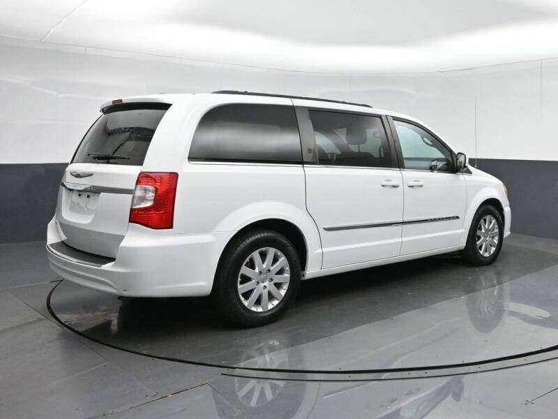 2014 Chrysler Town and Country Touring