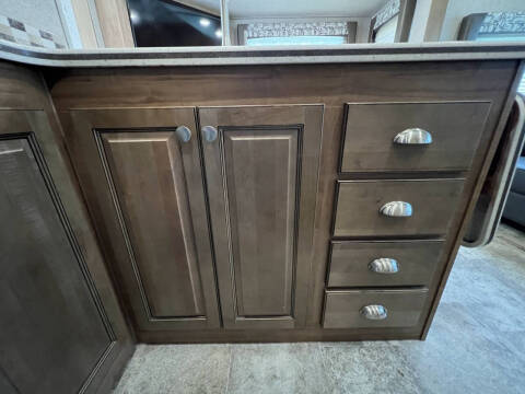 2017 Forest River Rockwood Signature Ultra Lite 8295WS