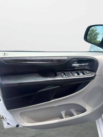 2013 Dodge Grand Caravan SE