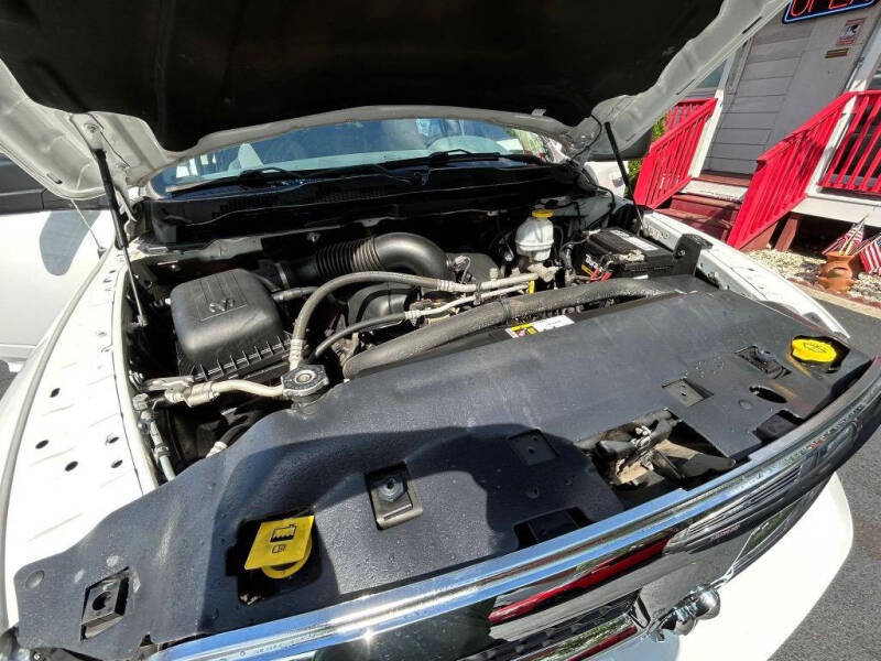 2019 RAM 1500 Classic SLT