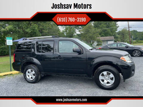 2011 Nissan Pathfinder for sale at Joshsav Motors in Walnutport PA