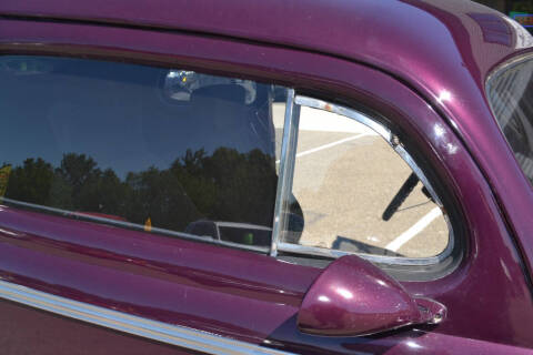 1946 Ford Super Deluxe