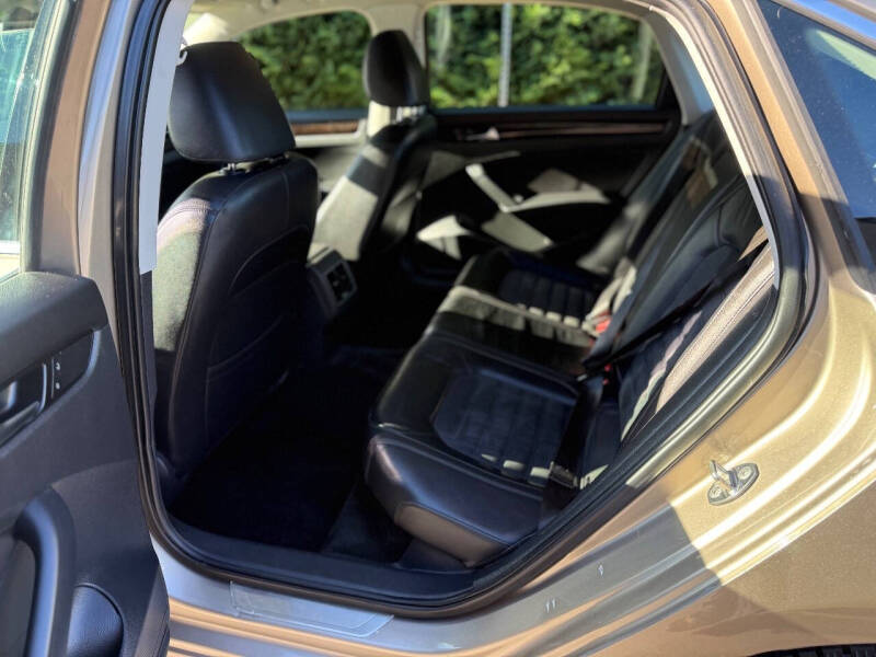 2015 Volkswagen Passat 2.0L TDI SEL Premium