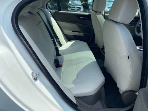 2018 Jaguar XE 25t Premium