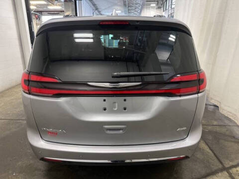 2021 Chrysler Pacifica Touring L