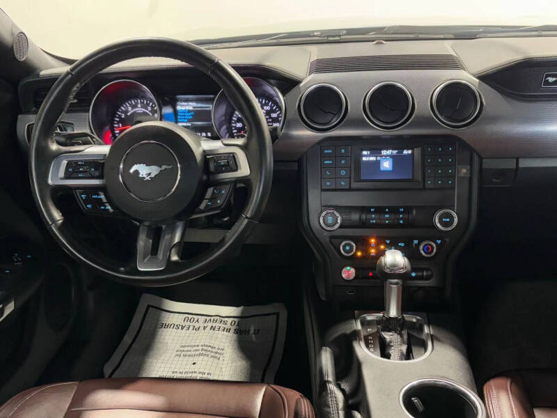 2020 Ford Mustang