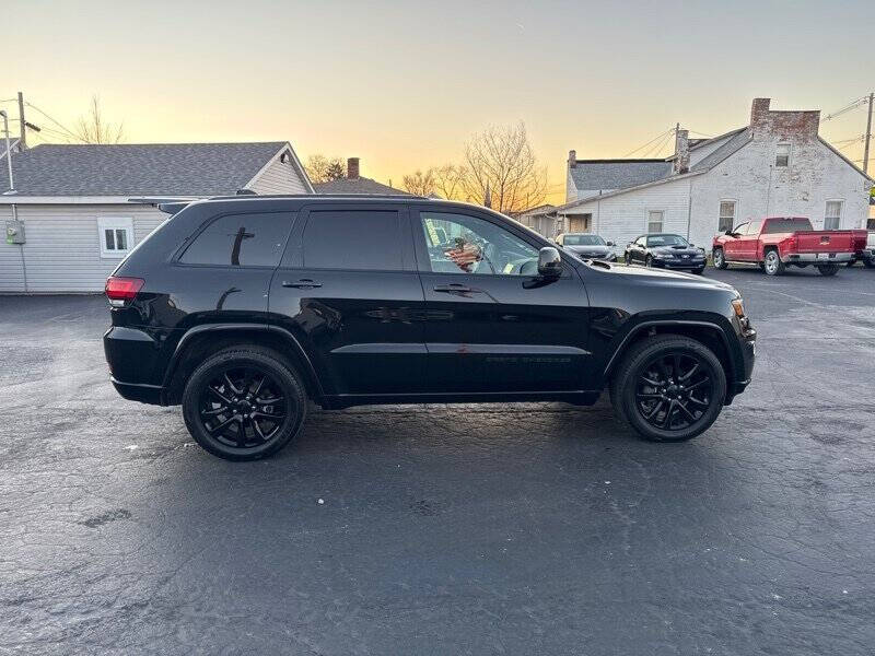 2019 Jeep Grand Cherokee Laredo