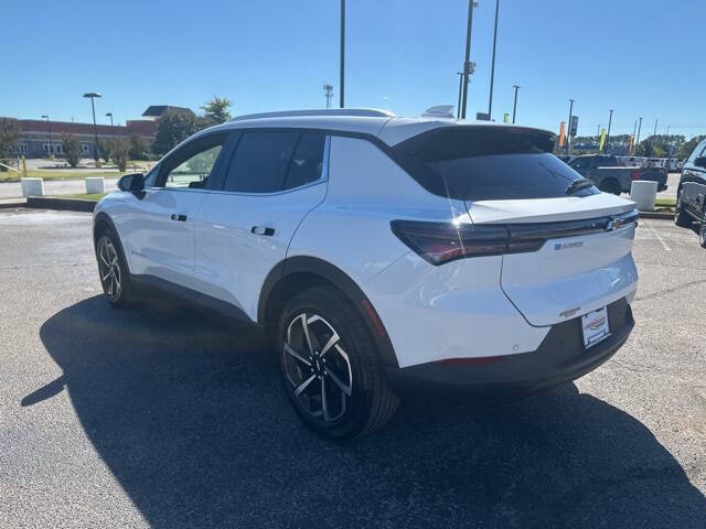 2026 Chevrolet Equinox EV LT 2