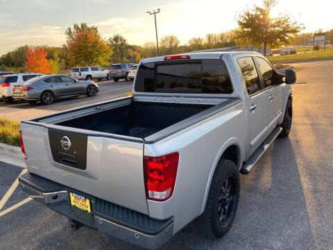 2012 Nissan Titan SL