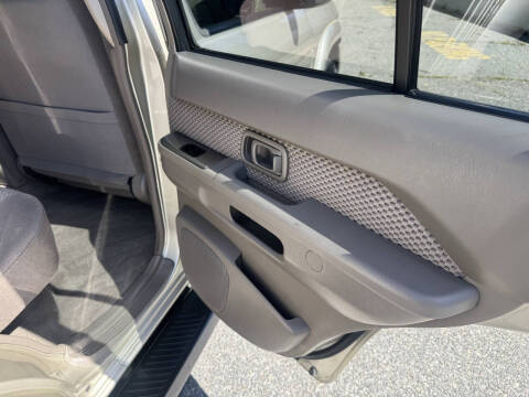 2003 Nissan Pathfinder SE