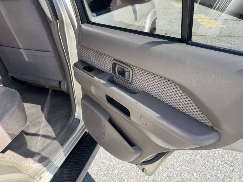 2003 Nissan Pathfinder SE