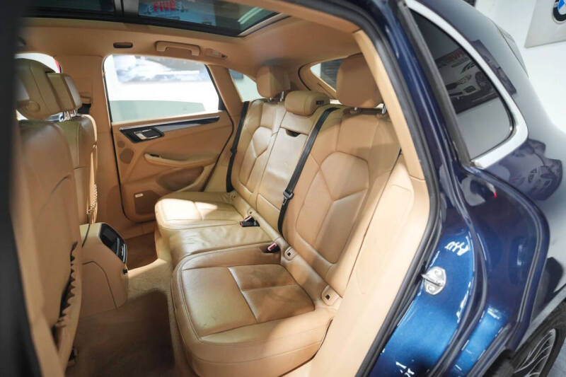 2015 Porsche Macan S