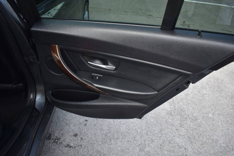 2015 BMW 3 Series 320i xDrive