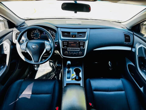 2017 Nissan Altima 2.5 SR