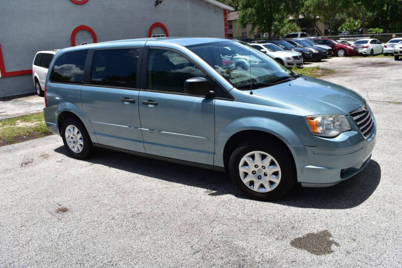 2008 Chrysler Town and Country LX