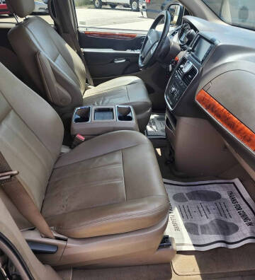 2016 Chrysler Town and Country Touring