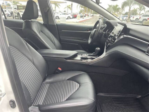 2023 Toyota Camry Hybrid SE Nightshade