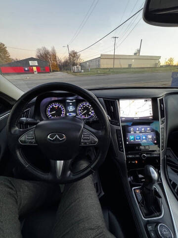 2015 Infiniti Q50 Premium