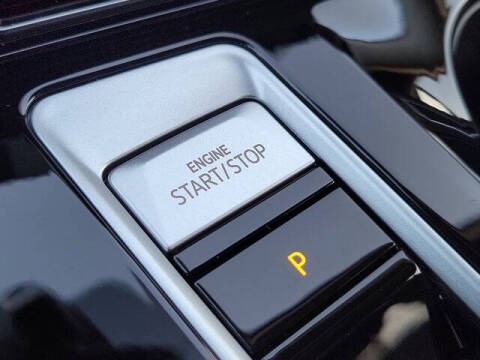 2025 Volkswagen Atlas SE