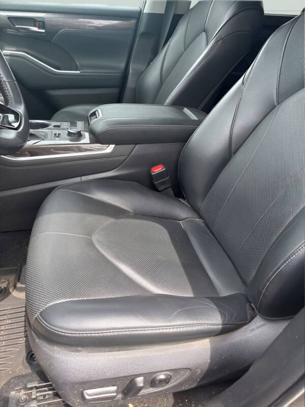 2022 Toyota Highlander Limited