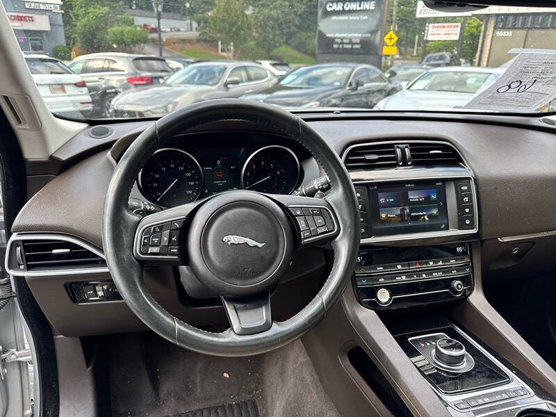 2017 Jaguar F-PACE 35t Prestige