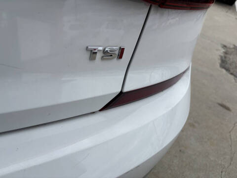 2017 Volkswagen Passat 1.8T SE