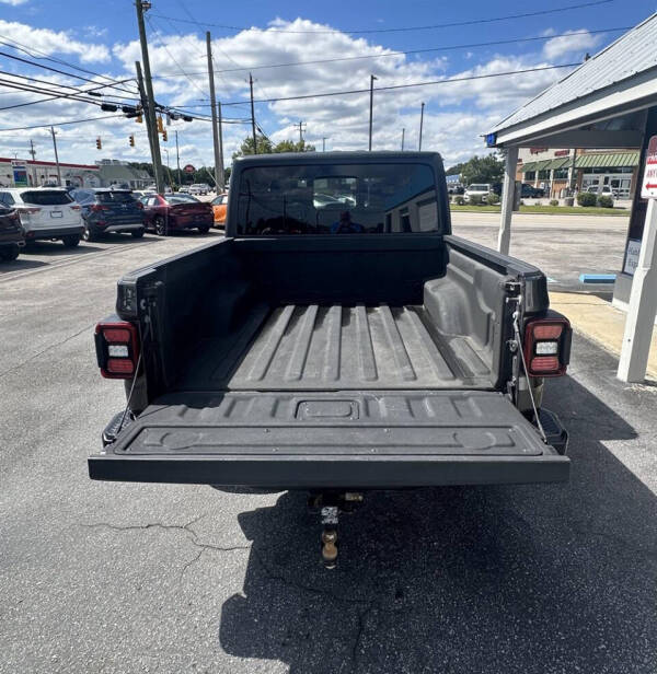 2021 Jeep Gladiator Overland