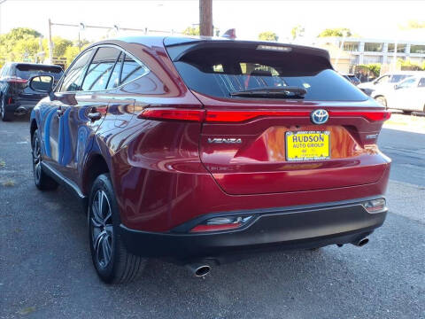 2022 Toyota Venza LE