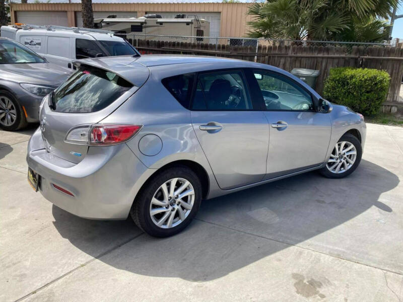 2013 Mazda MAZDA3 i Touring photo 5