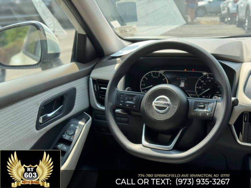 2021 Nissan Rogue SV