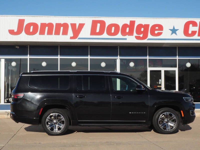 2023 Jeep Wagoneer L Series II's photo