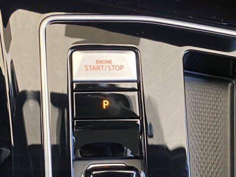 2025 Volkswagen Golf GTI SE