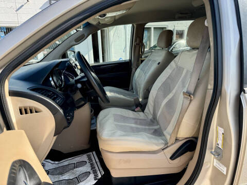 2014 Dodge Grand Caravan SE