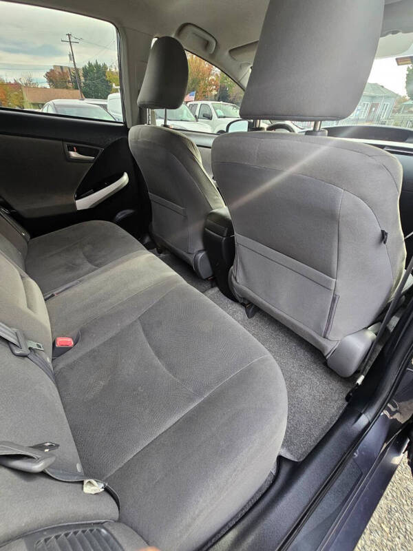 2013 Toyota Prius Four