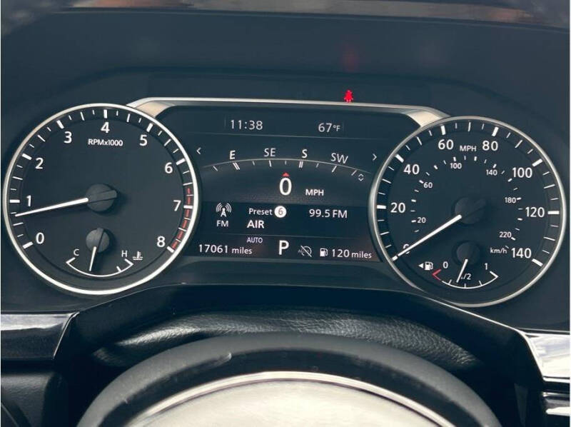 2024 Nissan Pathfinder SL