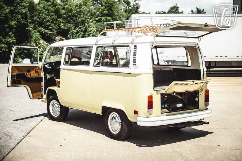 1975 Volkswagen Bus
