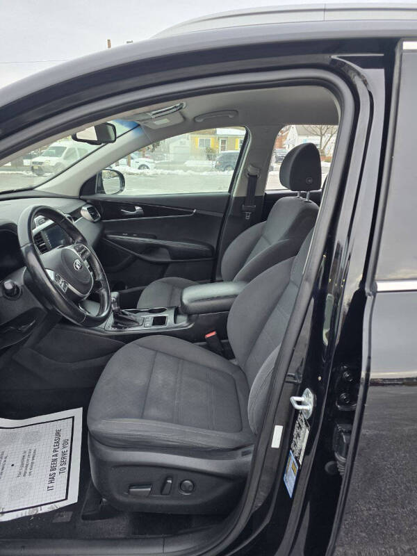 2019 Kia Sorento LX