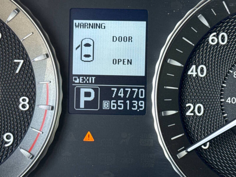 2011 Infiniti M37