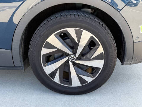 2023 Volkswagen ID.4 Pro