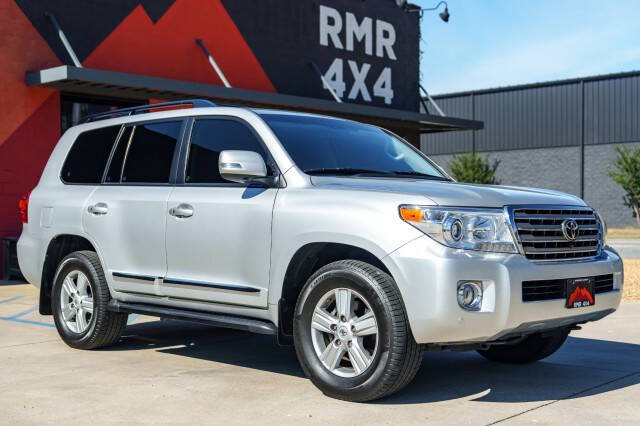 2013 Toyota Land Cruiser