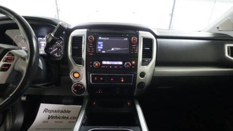 2017 Nissan Titan