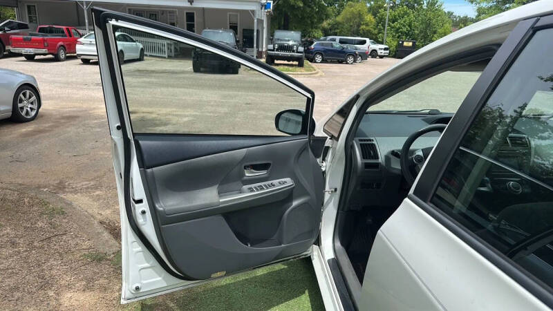 2012 Toyota Prius v