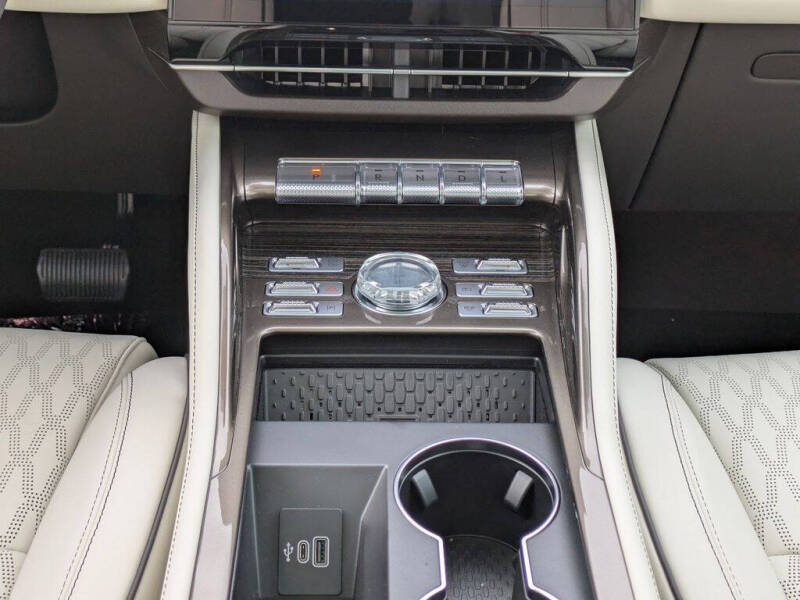 2026 Lincoln Nautilus Hybrid Black Label