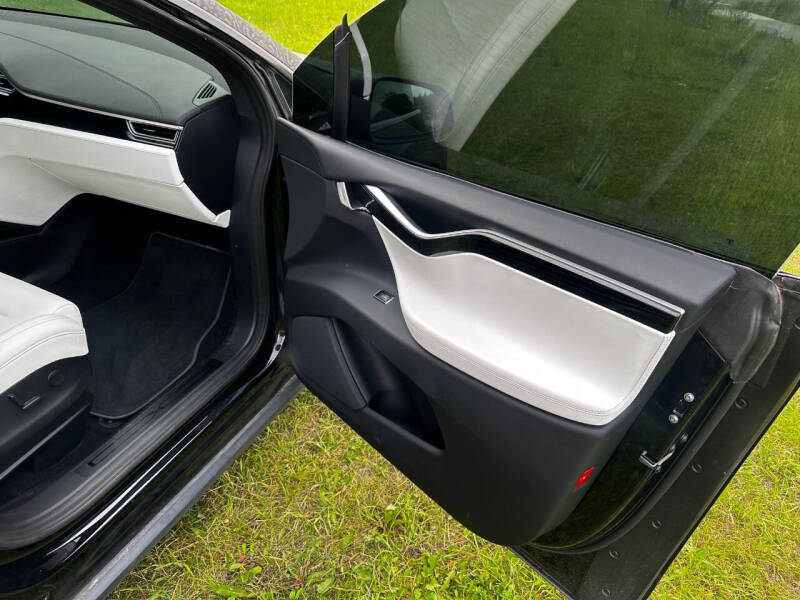 2017 Tesla Model X 100D