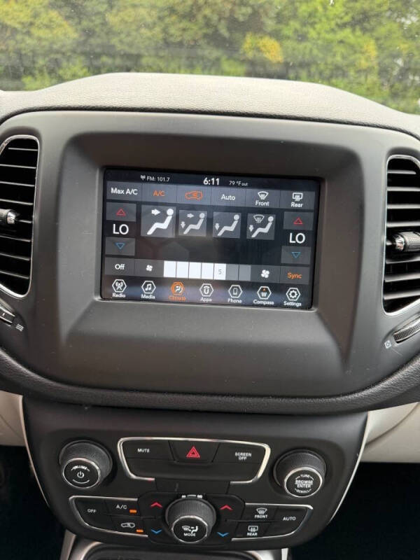 2019 Jeep Compass Sun and Wheel Edition